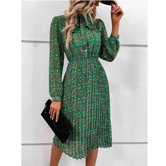Haokeke Green Floral Long Sleeve Chiffon Pleated Midi Dress - M - Picture 2 of 16